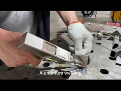 4 in 1 koeltype waterkoeling vezellasersweismachine handheld voor metalen